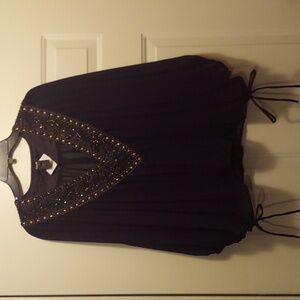 Women's Black brand top